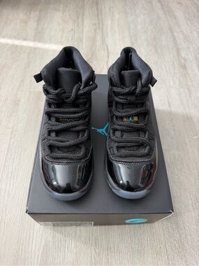 Jordan Kids 11 Retro Sz 13c